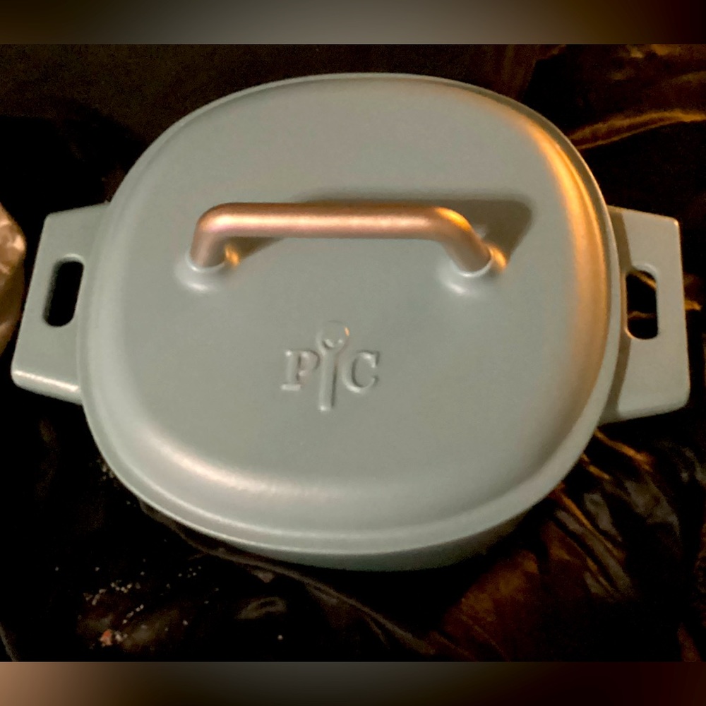 Pampered Chefs Enamated Dutch Oven